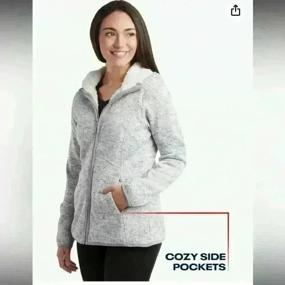 Woman’s Reebok Sweatshirt - Picture 1 of 6